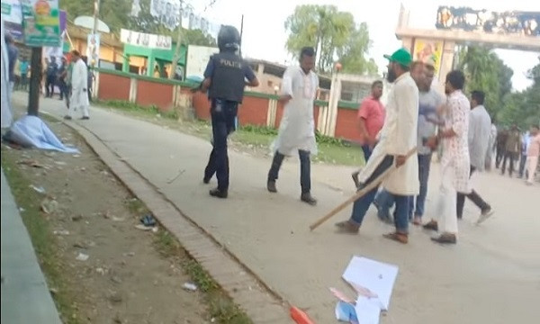 উপজেলা আ.লীগের কমিটি ঘোষণা নিয়ে ধাওয়া পাল্টা ধাওয়া